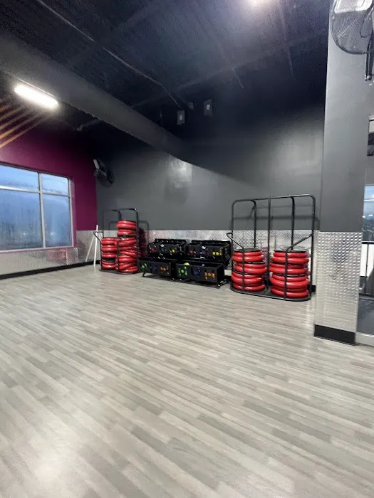 Crunch Fitness - Belle Isle Picture 6