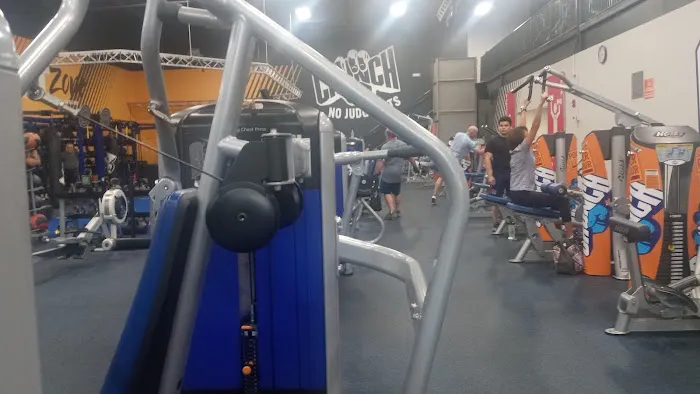 Crunch Fitness - Belle Isle Picture 8