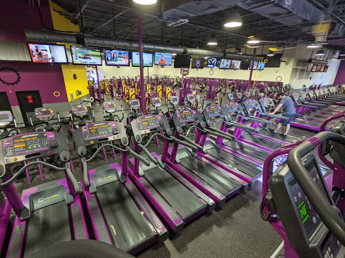 Planet Fitness Picture 2