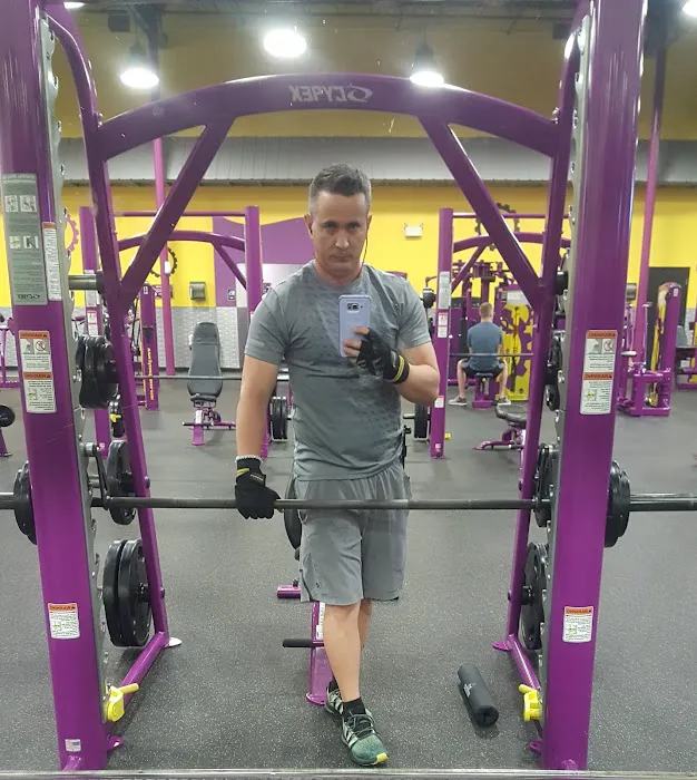 Planet Fitness Picture 7