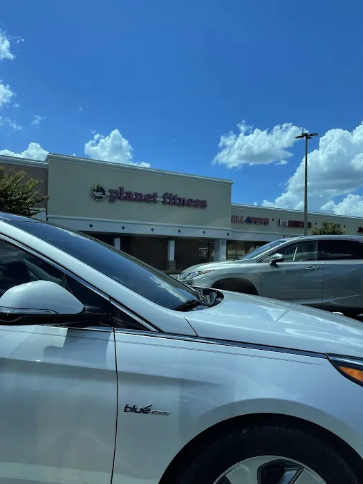 Planet Fitness Picture 3