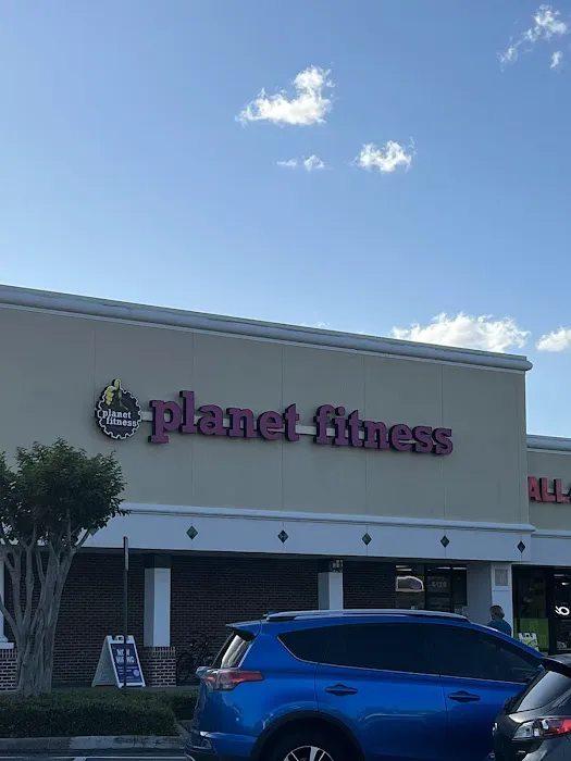 Planet Fitness Picture 1