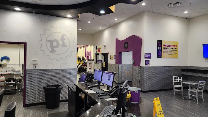 Planet Fitness Picture 10