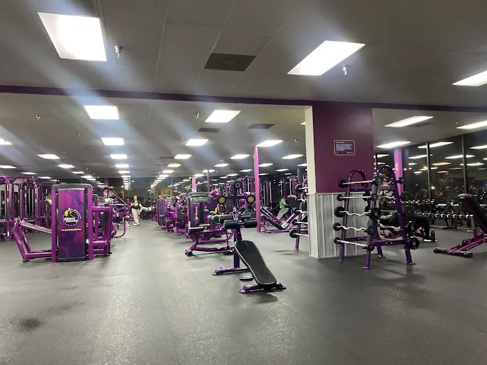 Planet Fitness Picture 10