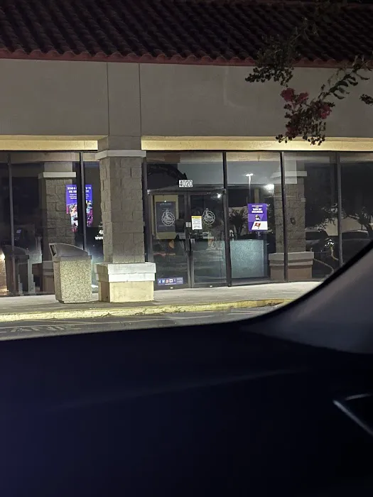 Planet Fitness Picture 1