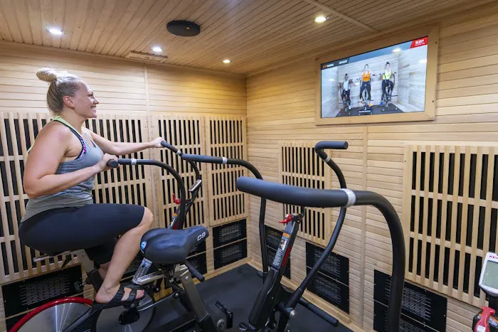 HOTWORX - Winter Garden, FL (West Colonial) Picture 6