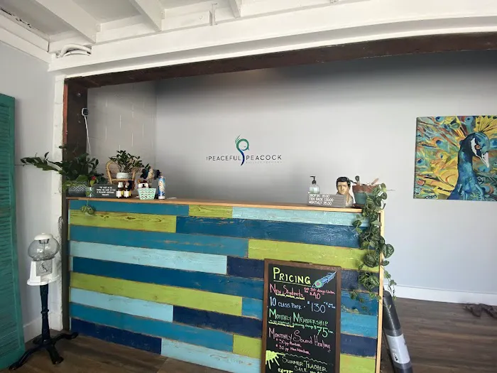 Peaceful Peacock Orlando Picture 4