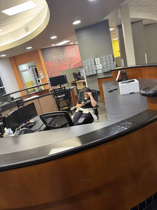 LA Fitness Picture 3