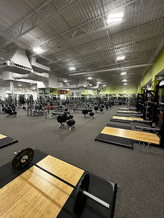 LA Fitness Picture 6