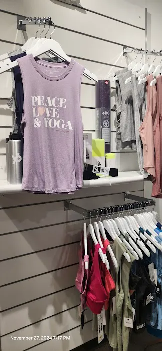 YogaSix Belle Isle Picture 3