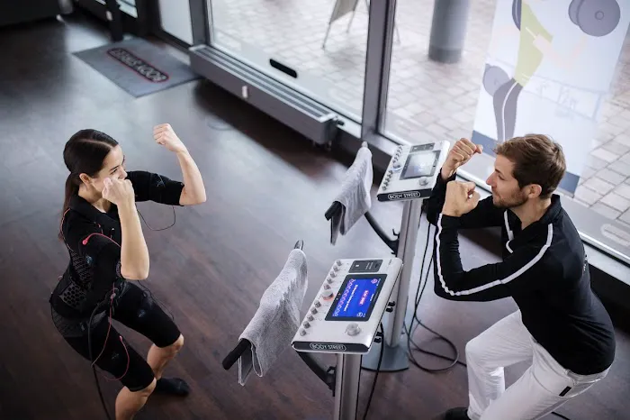 Bodystreet Winter Garden Picture 7