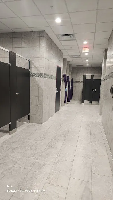 Planet Fitness Picture 8