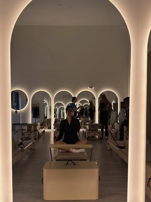 STUDIO HALO Picture 3