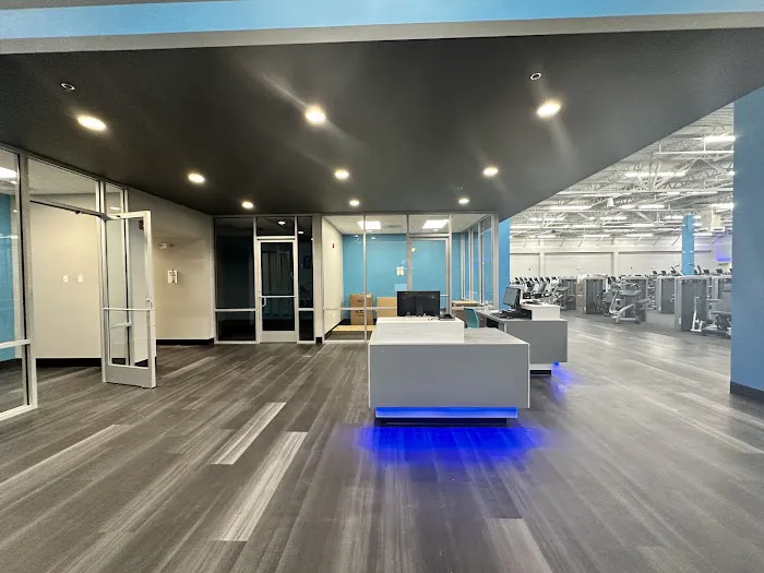 CLUB4 Fitness Orlando Picture 4