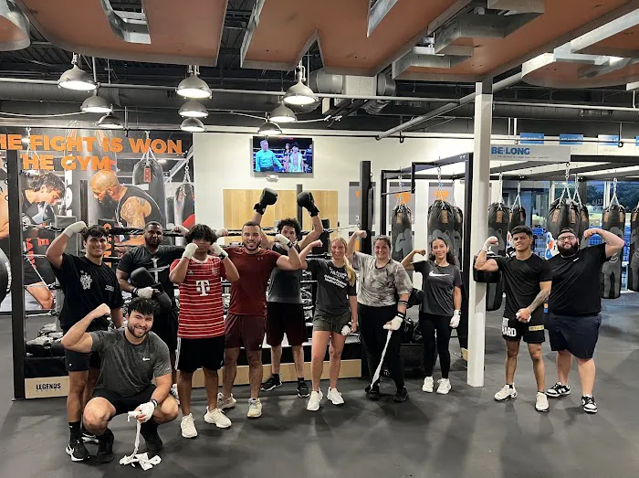 Legends Boxing - Lee Vista Picture 6