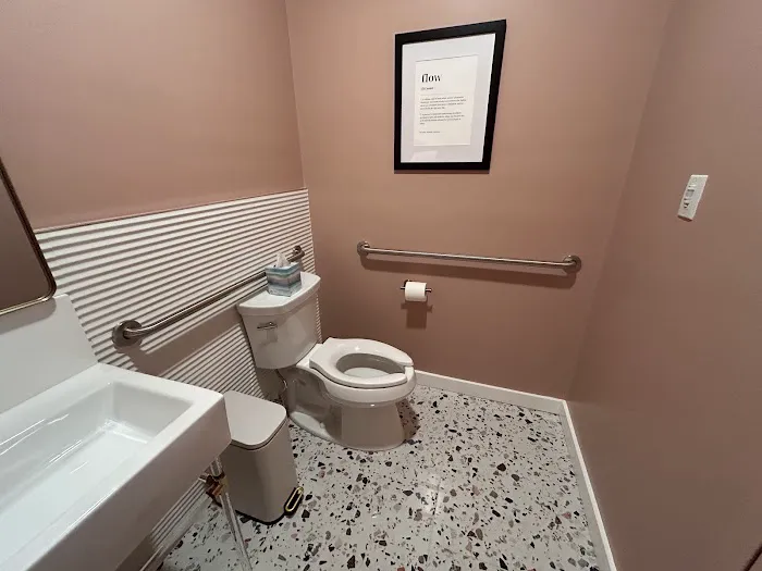 Flow Haus Yoga Picture 5