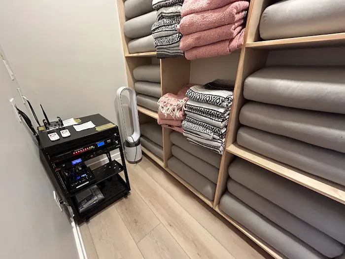 Flow Haus Yoga Picture 8