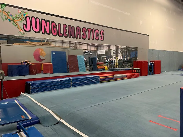 Junglenastics Picture 6