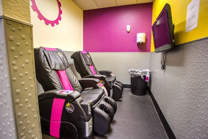 Planet Fitness Picture 2