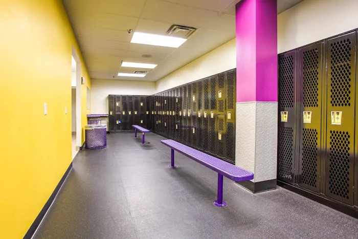 Planet Fitness Picture 8