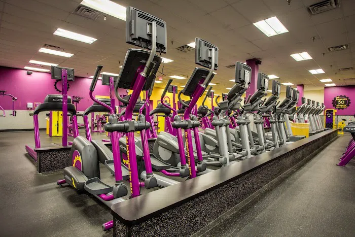Planet Fitness Picture 4