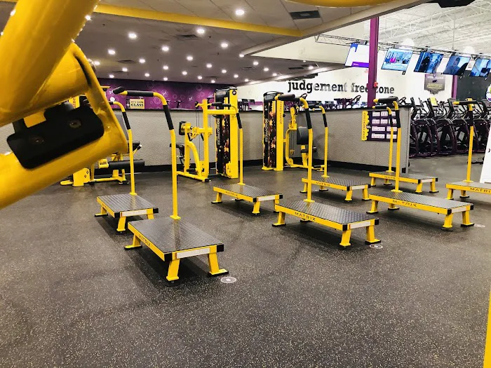Planet Fitness Picture 4