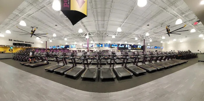 Planet Fitness Picture 2