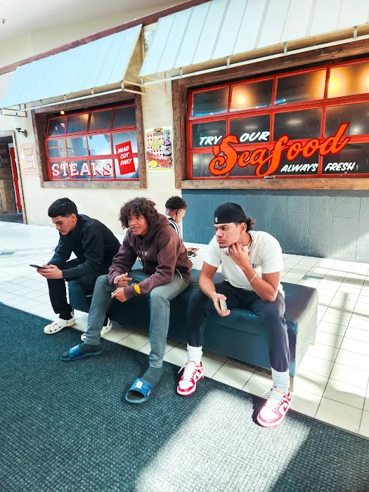 Halo's Fitness Gym Picture 4