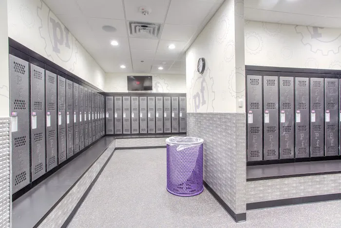Planet Fitness Picture 9