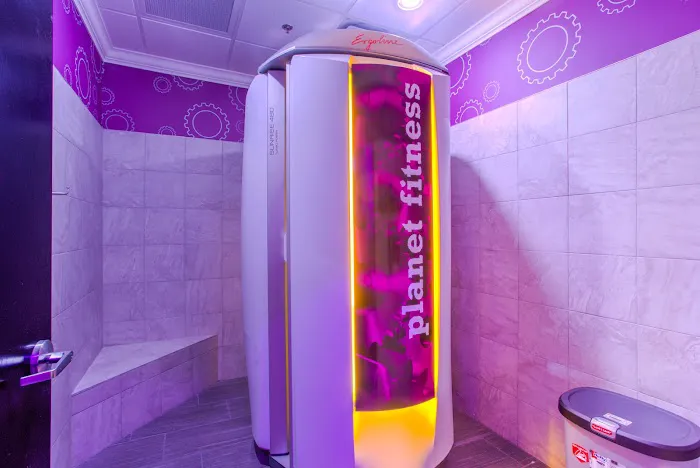 Planet Fitness Picture 4