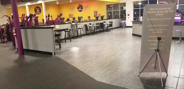 Planet Fitness Picture 10