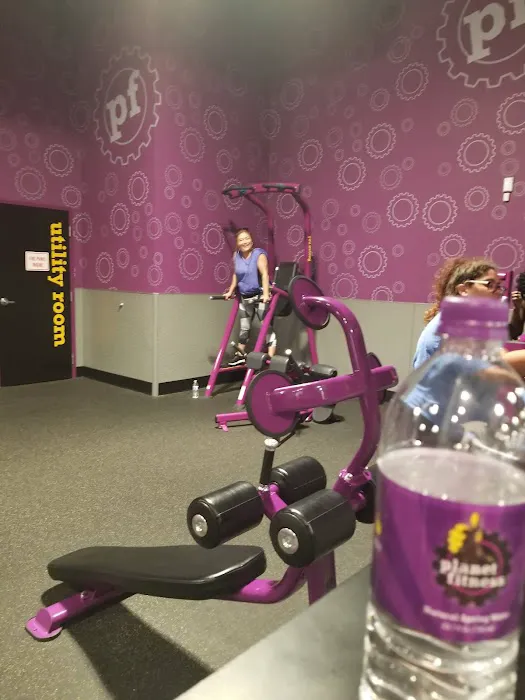 Planet Fitness Picture 6