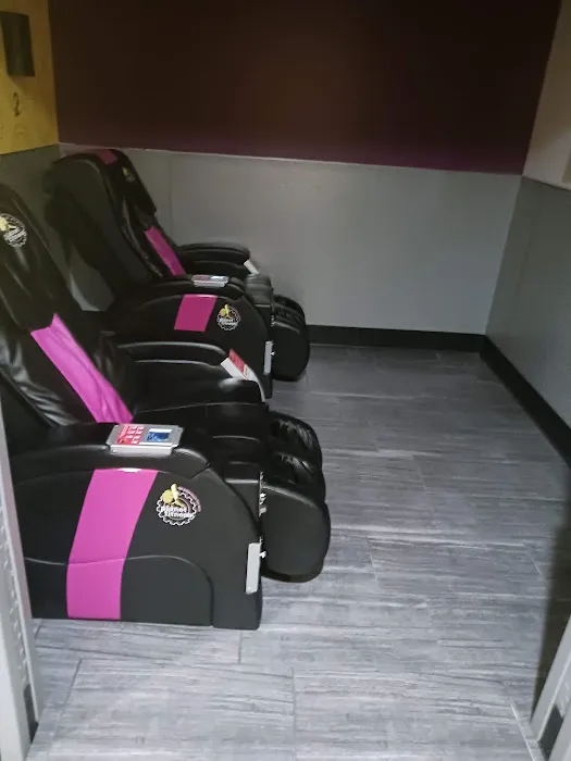 Planet Fitness Picture 9