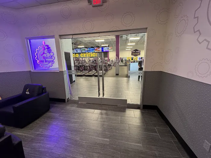 Planet Fitness Picture 7