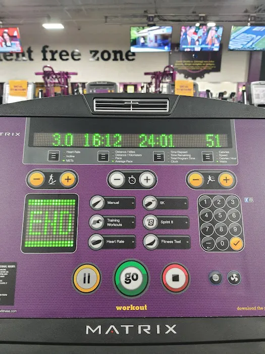 Planet Fitness Picture 3