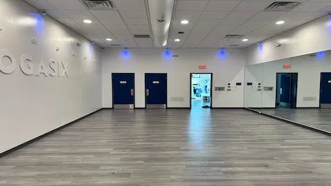 YogaSix Waterford Lakes Picture 6