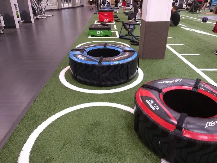 LA Fitness Picture 3