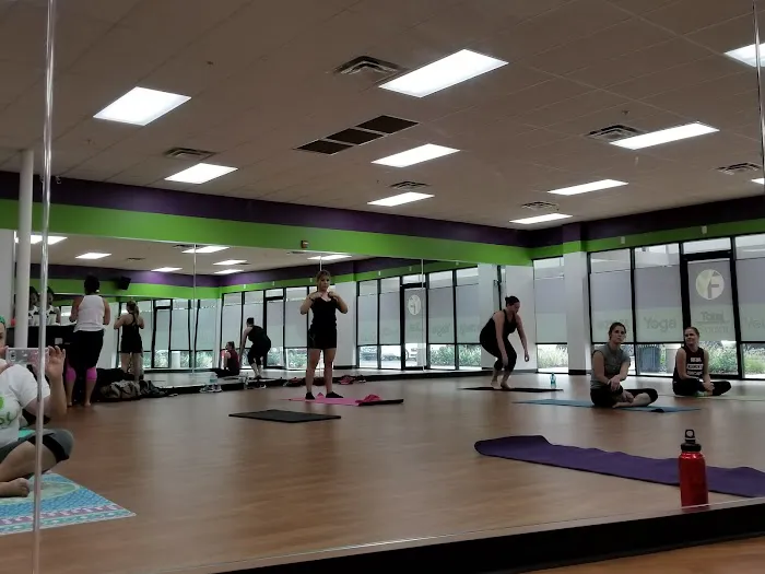 YouFit Gyms Orlando Colonial Picture 6