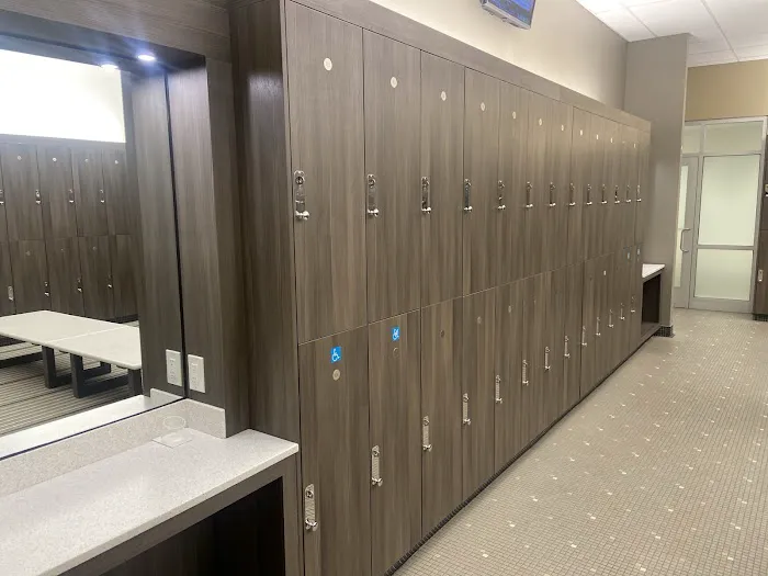 LA Fitness Picture 6