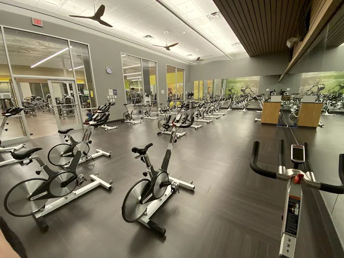 LA Fitness Picture 9