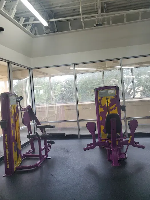 Planet Fitness Picture 2