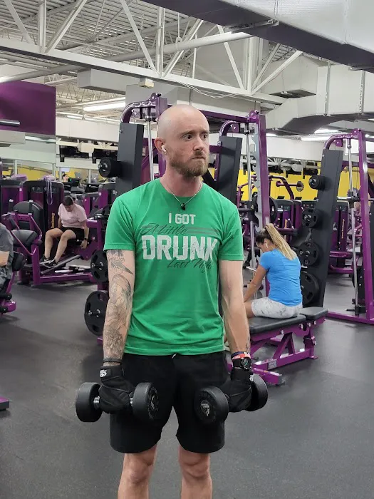 Planet Fitness Picture 9