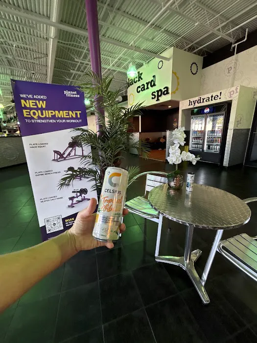 Planet Fitness Picture 10