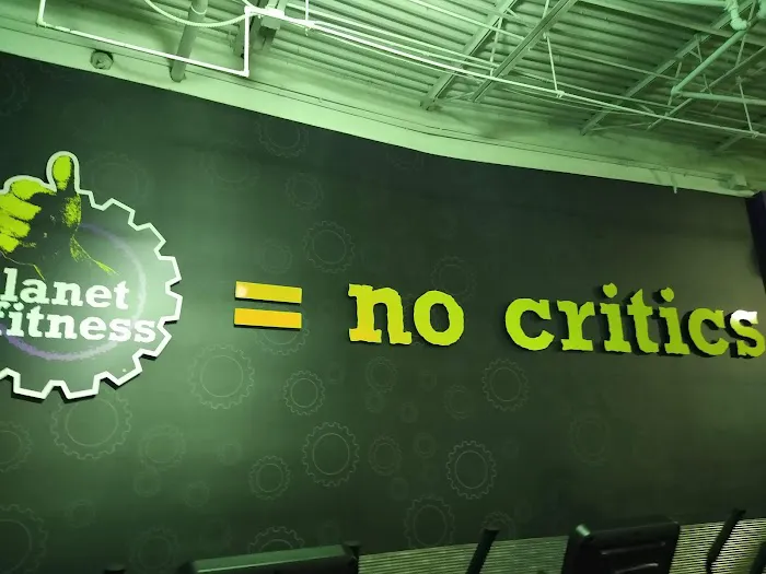 Planet Fitness Picture 4