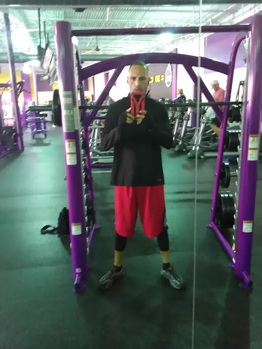 Planet Fitness Picture 5