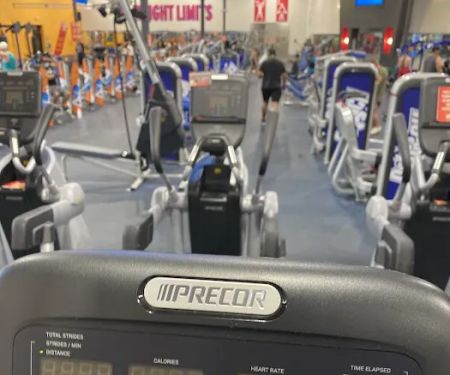 Crunch Fitness - Casselberry