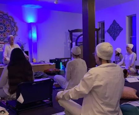 Kundalini Yoga Orlando at Satnam Wellness