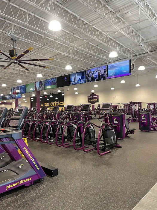 Planet Fitness Picture 5