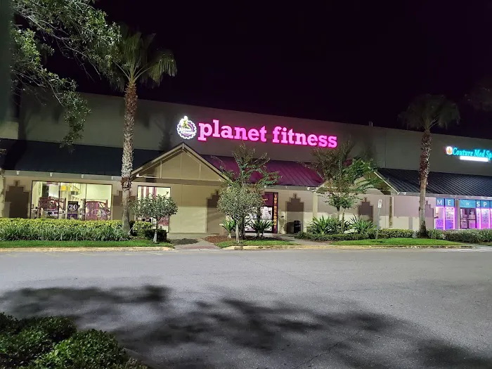 Planet Fitness Picture 10