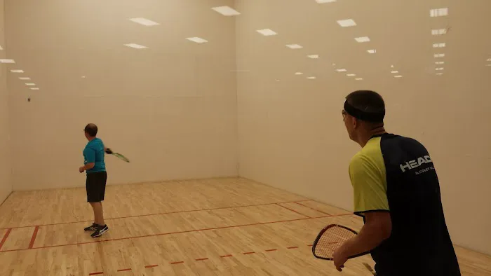 LA Fitness Picture 6